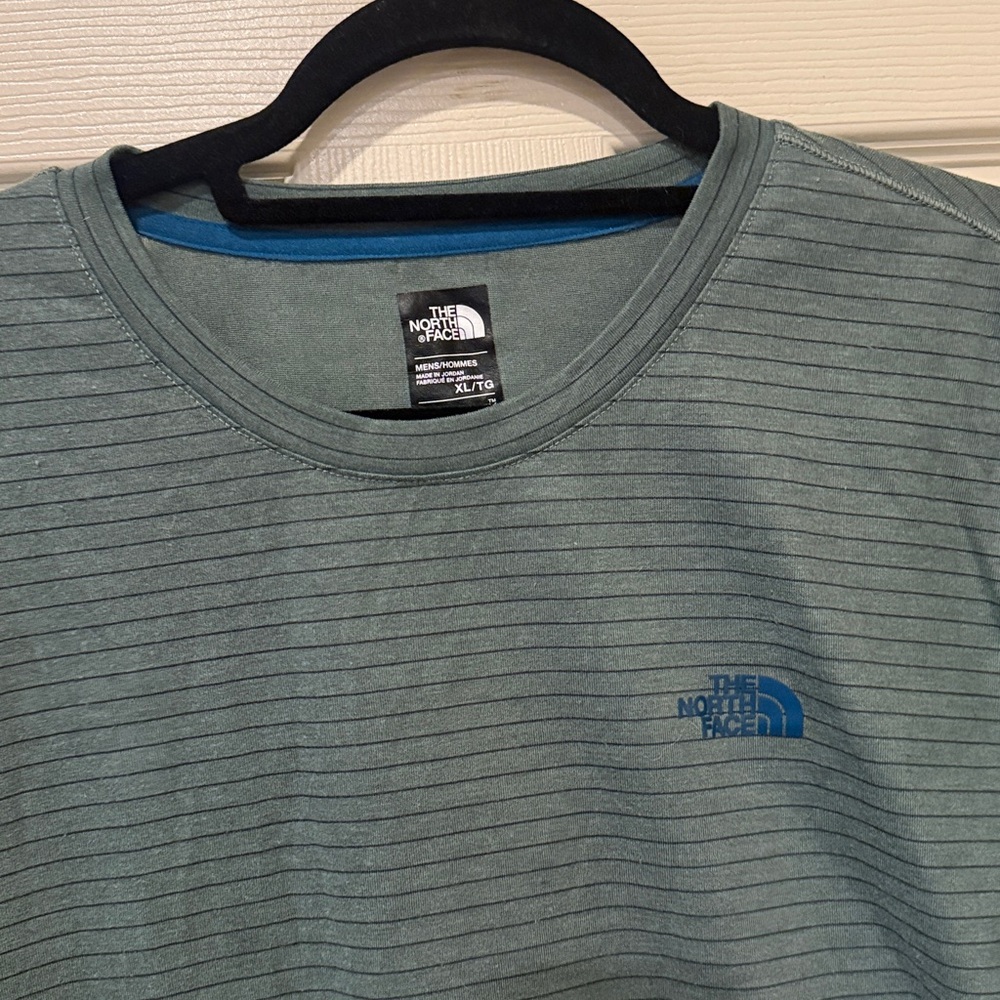 The North Face Flashdry green striped tee, XL - Picture 2 of 7